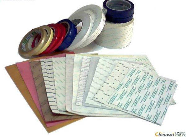 UBND tỉnh Bình Thuận khen thưởng các lực lượng triệt phá 2 đường dây đánh bạc hơn 50 tỷ đồng